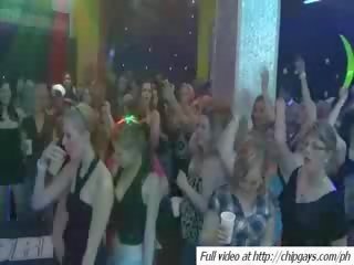 Excellent danse fête