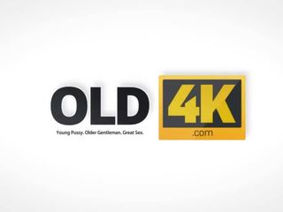 Old4k. incredibil bruneta capturile de the moment pentru seduce vechi om