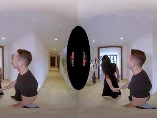 Final muito grande tetas em vr