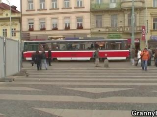 On wiertła jej tłusta stary cipka